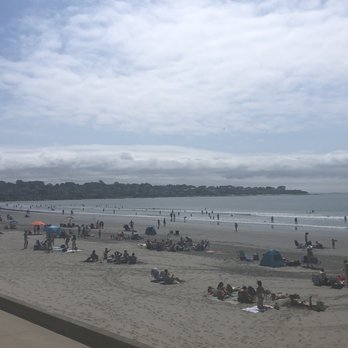 Easton's Beach - Beaches Near Me - Newport, Rhode Island