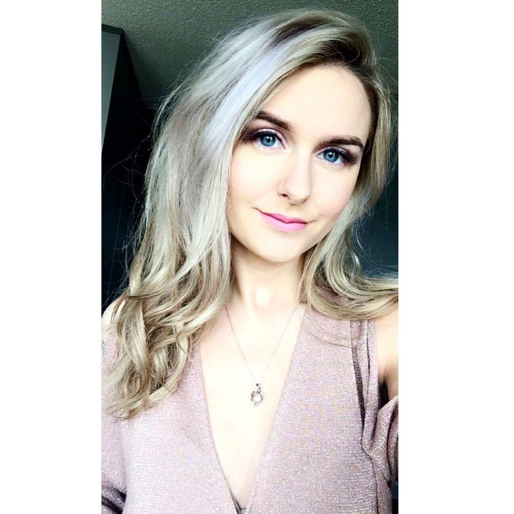 RAZOR’S EDGE HAIR STUDIO Updated October 2024 164A101 Signal Road