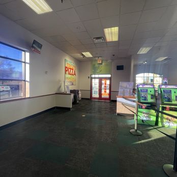 Chuck E. Cheese - Empty because of the horrible service - Pizza Near Me - Las Vegas, Nevada