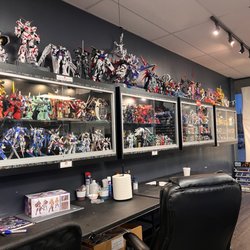 Gundam Kingdom - Inside