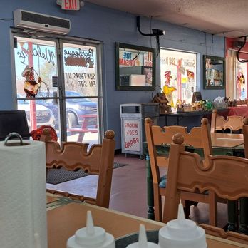 Smokin' Joe's BBQ - Inside - Barbeque Near Me - Bowling Green, Florida