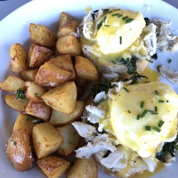 Bloom - Jumbo Crab Bene - American Near Me - Santa Clara, California