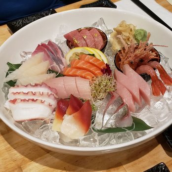 Tom Sushi - Chef's special sashimi - Sushi Bars Near Me - Vancouver, British Columbia