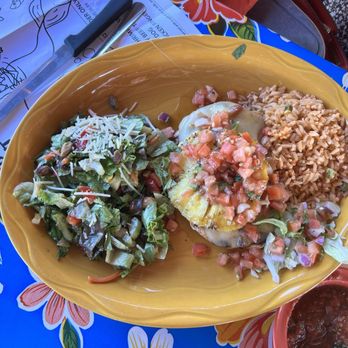 Hula Hut - Hula chicken and Side Salad - Tex-Mex Near Me - Austin, Texas