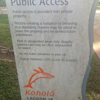 Ko'Olina Lagoon - Free (but very limited) parking gives access to the man-made lagoons. - Beaches Near Me - Kapolei, Hawaii