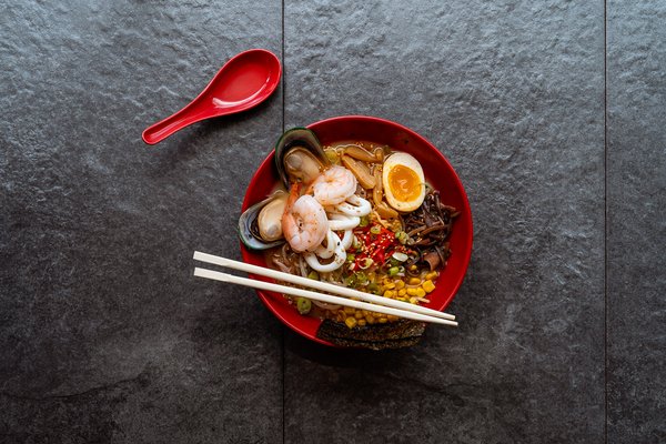 Poke Burri / Lifting Noodles Ramen by null