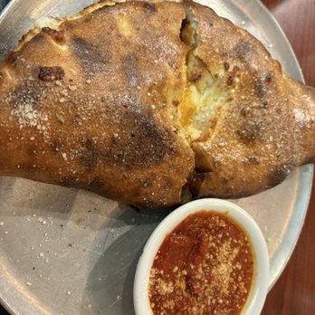 Venice Italian Restaurant - Calzone - Italian Near Me