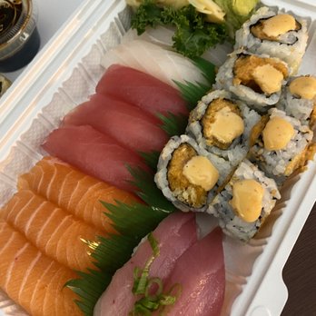 Umi Sushi - Sushi (Regular) with Spicy Tuna Roll - Japanese Near Me - Fresh Meadows, New York Umi Sushi - Sushi (Regular) with Spicy Tuna Roll - Japanese Near Me - Fresh Meadows, New York