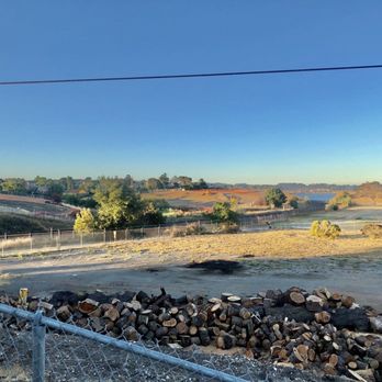 Four Fools Winery - Bay. - Wineries Near Me - Rodeo, California