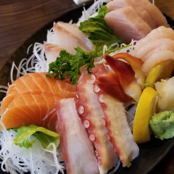 Sushi California - Assorted sashimi - Japanese Near Me - Vancouver, British Columbia Sushi California - Assorted sashimi - Japanese Near Me - Vancouver, British Columbia