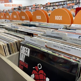 2nd & Charles - Used Bookstore Near Me - Hixson, Tennessee