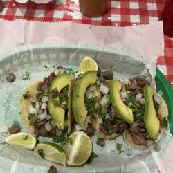 El Mana Taqueria - Street tacos, I ate one before I took the pic