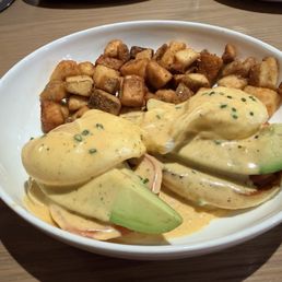 VEGGIE BENEDICT VEGGIE BENEDICT