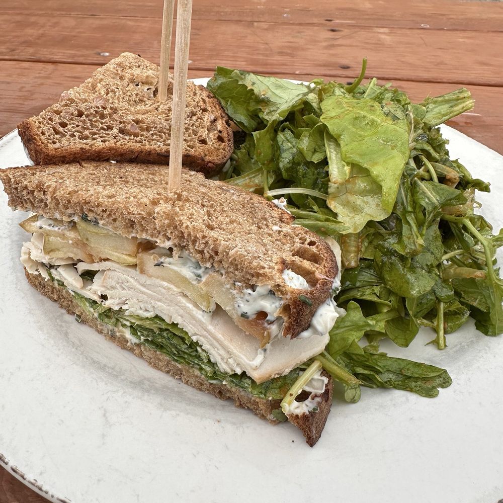 Roasted turkey sandwich