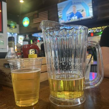 Clancy's Pub - Pitcher of Beer - American Near Me - Scottsdale, Arizona Clancy's Pub - Pitcher of Beer - American Near Me - Scottsdale, Arizona