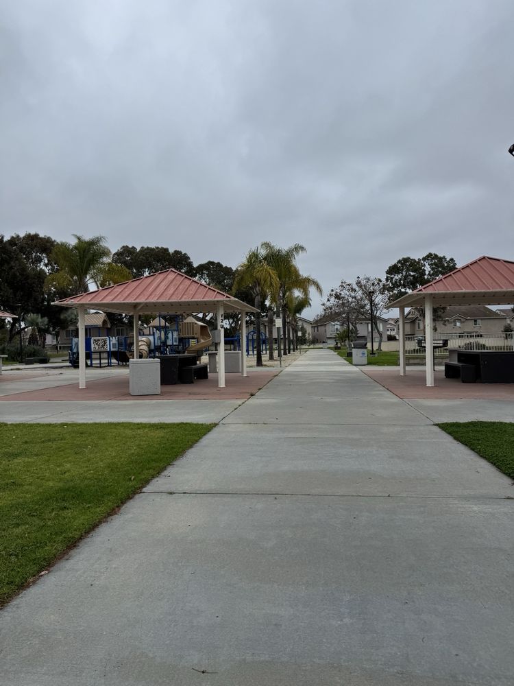 Voyager Park Logo