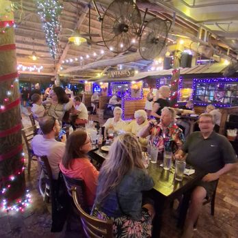 Island Fish - Inside tables - Seafood Near Me - Marathon, Florida