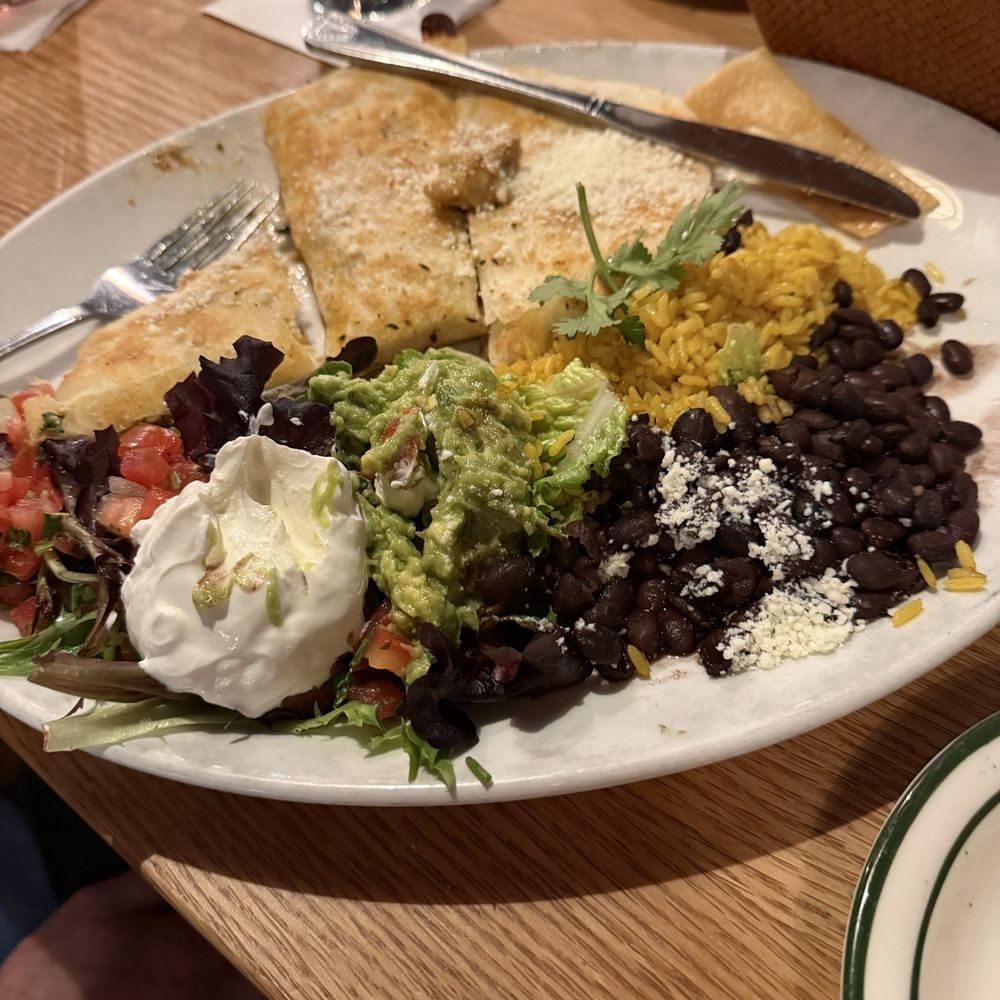 Table Mesa - Casa Quesadilla - Latin American Near Me - Bentonville, Arkansas Table Mesa - Casa Quesadilla - Latin American Near Me - Bentonville, Arkansas
