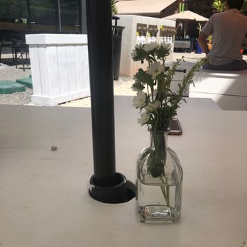 Arvo Café - 6-8 tables set up outside the ARVO counter - Cafes Near Me - Honolulu, Hawaii