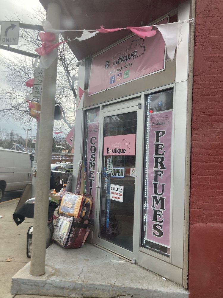 LINDAS BOUTIQUE Updated October 2024 2002 Fairfield Ave, Fort Wayne