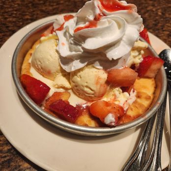 BJ's Restaurant & Brewhouse - Strawberry Shortcake Pizookie. - New American Near Me - Puyallup, Washington BJ's Restaurant & Brewhouse - Strawberry Shortcake Pizookie. - New American Near Me - Puyallup, Washington