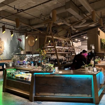 40 LBS Coffee + Bar - Coffee & Tea Near Me - Portland, Oregon