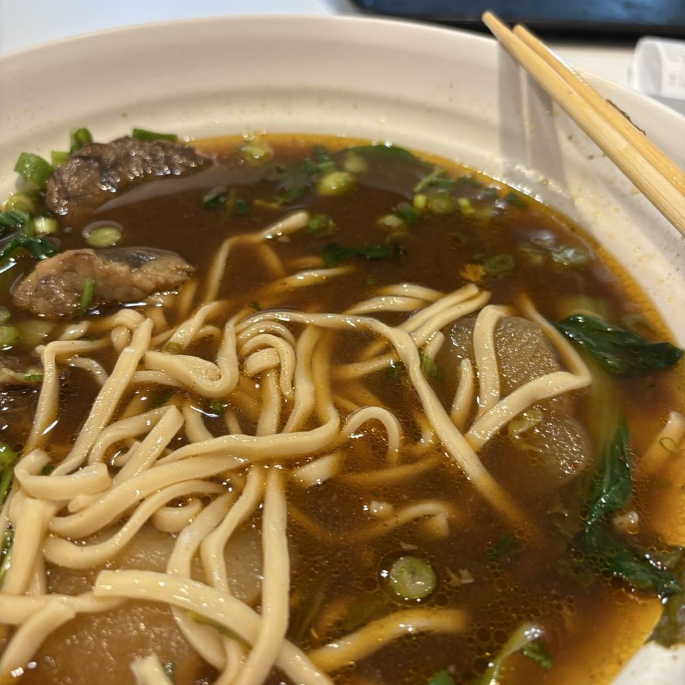 Bafang Dumpling - Beef noodle soup - Taiwanese Near Me - Van Nuys, California