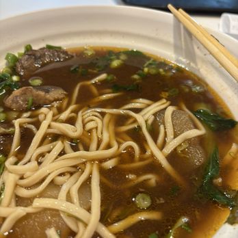 Bafang Dumpling - Beef noodle soup - Taiwanese Near Me - Van Nuys, California