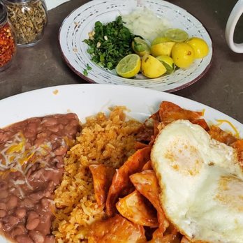 Rey's Little Kitchen - Chilaquiles y pozole - Breakfast & Brunch Near Me - Whittier, California