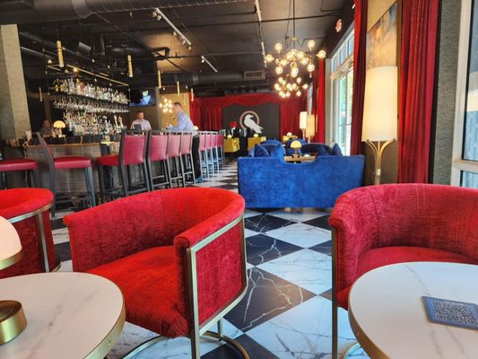 The West End Lounge by null