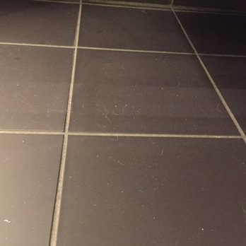 Elit - hair and dirt in locker room - Gyms Near Me - Saltsjöbaden, Alberta