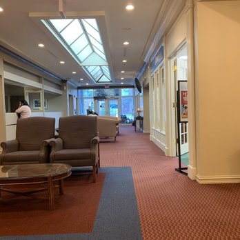 Henry Ford Ophthalmology - Ophthalmologists Near Me - Grosse Pointe Farms, Michigan Henry Ford Ophthalmology - Ophthalmologists Near Me - Grosse Pointe Farms, Michigan