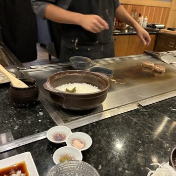 i-naba Hanalei'i - Donabe rice and Hamburgs - Japanese Near Me - Honolulu, Hawaii