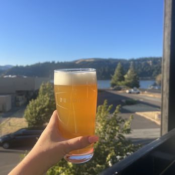 Ferment Brewing Company - Ipa - Brewpubs Near Me - Hood River, Oregon