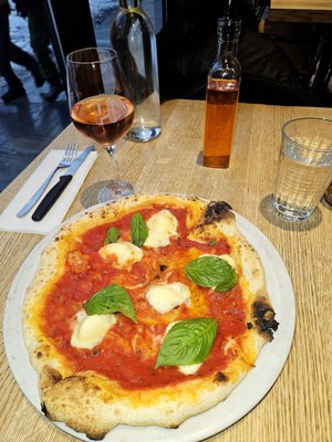 Heirloom Vin & Pizza by null