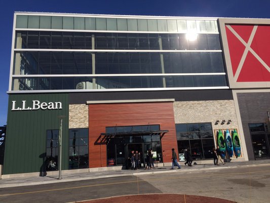 L.L.Bean by null
