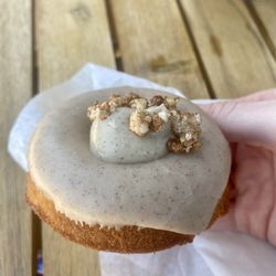 Mikiko Mochi Donuts - Horchata Pudding (Filled)