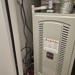 SoBellas Home Services El Paso - SoBellas Heating and Cooling sensor unit and reader