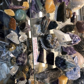 Romancing The Stones - Gemstones & Minerals Near Me - Pompano Beach, Florida