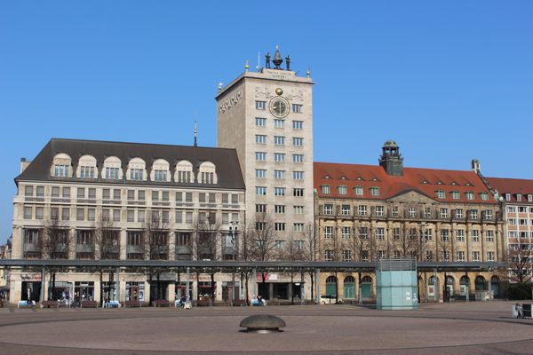 Krochhochhaus by null