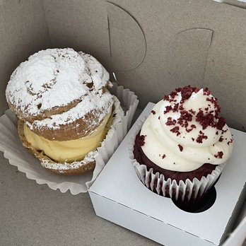 Le Bebe Cakes Bakery - Cream puff and the red velvet cupcake - Coffee & Tea Near Me - La Grande, Oregon Le Bebe Cakes Bakery - Cream puff and the red velvet cupcake - Coffee & Tea Near Me - La Grande, Oregon