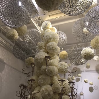 Tipton & Hurst - Hanging floral arrangement - Florists Near Me - Little Rock, Arkansas