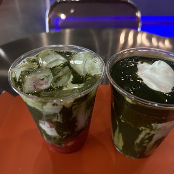 Cafe Upper - Strawberry matcha and matcha einspanner - Cafes Near Me - Los Angeles, California Cafe Upper - Strawberry matcha and matcha einspanner - Cafes Near Me - Los Angeles, California