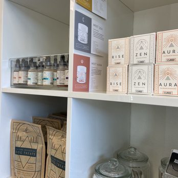 Juice House - Napa - shelves of various products - Juice Bars & Smoothies Near Me - Napa, California Juice House - Napa - shelves of various products - Juice Bars & Smoothies Near Me - Napa, California
