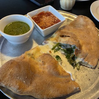 Gustavo's - Calzone - Pizza Near Me - Dahlonega, Georgia