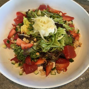 Umalu - Salad. Delish. Refreshing - Hawaiian Near Me - Lahaina, Hawaii