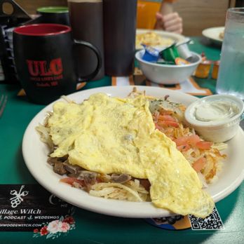 Uncle Loui's Cafe - Gyros scramble - American Near Me - Duluth, Minnesota