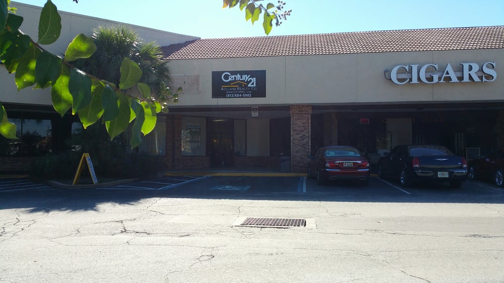 MARY REYNOLDS REALITY CENTURY 21 ACCLAIM REALITY 713 W Lumsden Rd