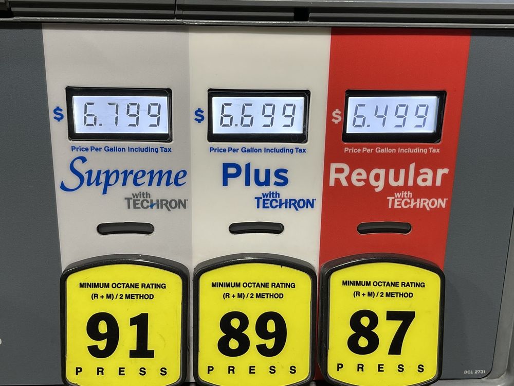 CHEVRON Updated September 2024 96 Photos & 28 Reviews 1700