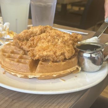 Lovi's Delicatessen - Chicken and waffles - Delis Near Me - Calabasas, California